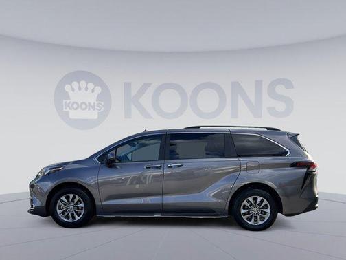 Cement 2024 Toyota Sienna XLE