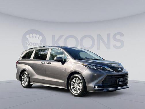 Cement 2024 Toyota Sienna XLE