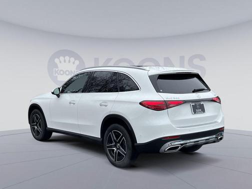 Polar White 2026 Mercedes-Benz GLC 300 4MATIC