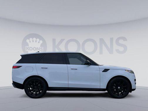 2025 Land Rover Range Rover Sport SE