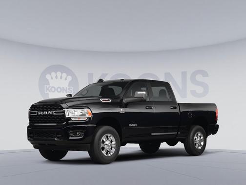 Diamond Black Crystal Pearlcoat 2024 RAM 2500 Big Horn Crew Cab 4x4 6'4' Box