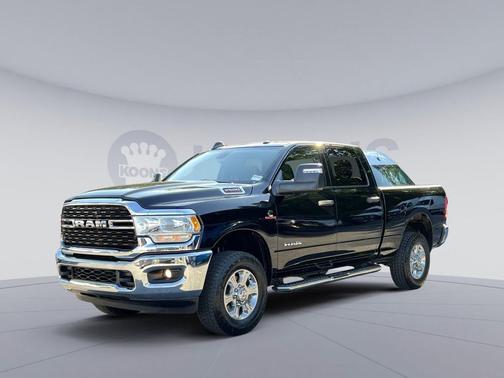 Diamond Black Crystal Pearlcoat 2024 RAM 2500 Big Horn Crew Cab 4x4 6'4' Box