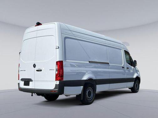 2025 Mercedes-Benz Sprinter 2500 High Roof