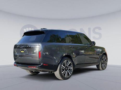 2023 Land Rover Range Rover P400 SE