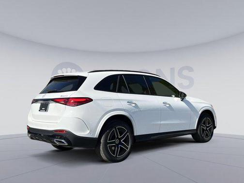 2025 Mercedes-Benz GLC 300 4MATIC