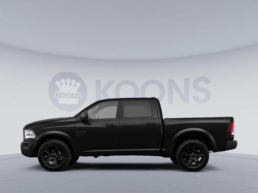 Diamond Black Crystal Pearlcoat 2024 RAM 1500 Classic SLT