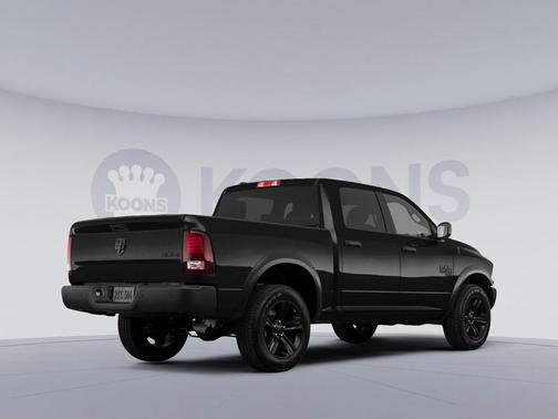 Diamond Black Crystal Pearlcoat 2024 RAM 1500 Classic SLT