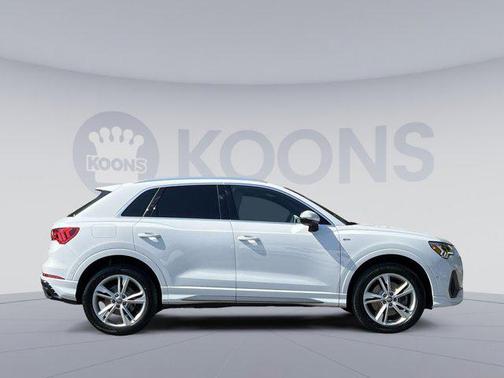 2020 Audi Q3 45 S line Prestige