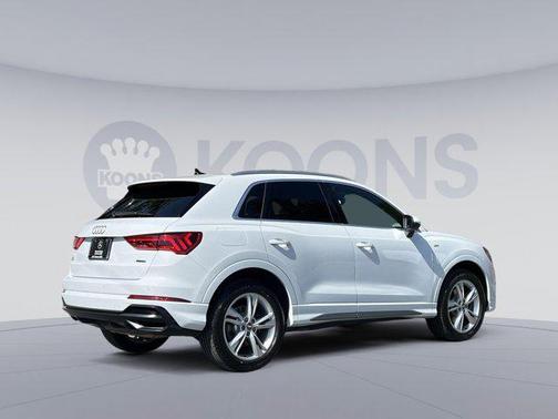 2020 Audi Q3 45 S line Prestige