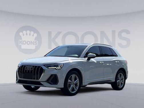 2020 Audi Q3 45 S line Prestige