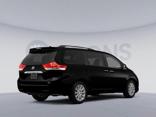 Shoreline Blue Pearl 2014 Toyota Sienna LE