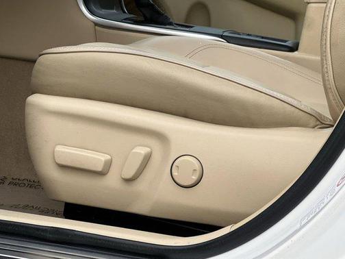 2015 Toyota Camry Hybrid LE