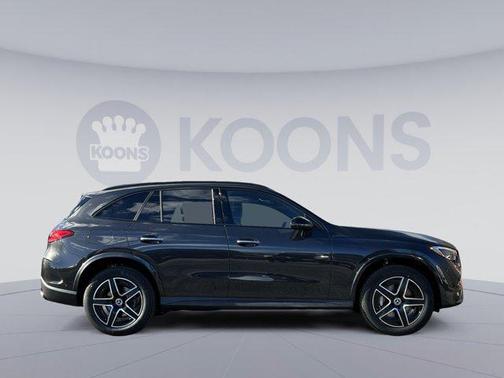 2026 Mercedes-Benz GLC 300 4MATIC