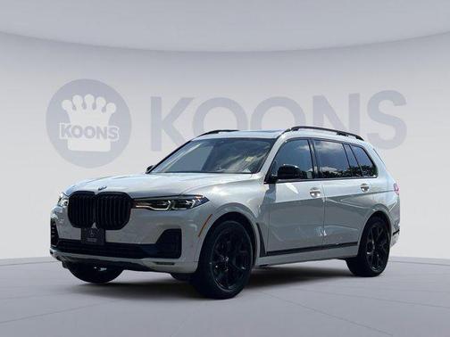 Alpine White 2022 BMW X7 xDrive40i