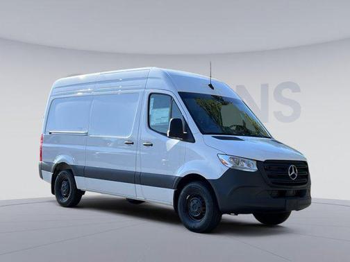2025 Mercedes-Benz Sprinter 2500 Standard Roof