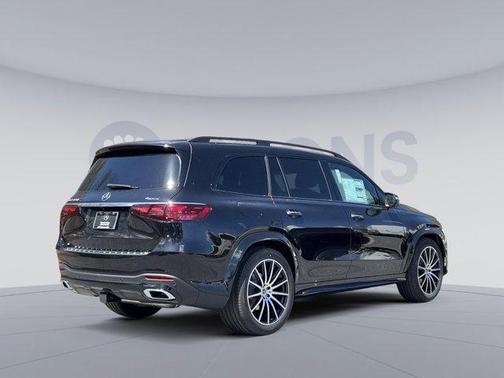 2025 Mercedes-Benz GLS 450 4MATIC