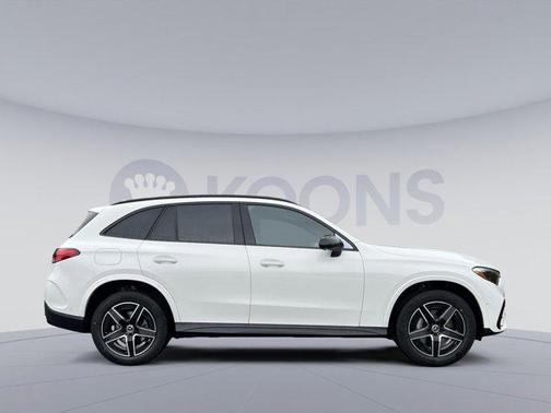 2026 Mercedes-Benz GLC 300 4MATIC