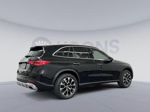 2025 Mercedes-Benz GLC 350e Base