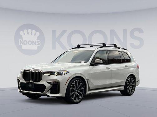 2022 BMW X7 M50i