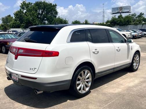 2010 Lincoln MKT FWD