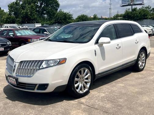 2010 Lincoln MKT FWD