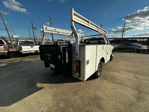 2003 Chevrolet Silverado 3500 Base