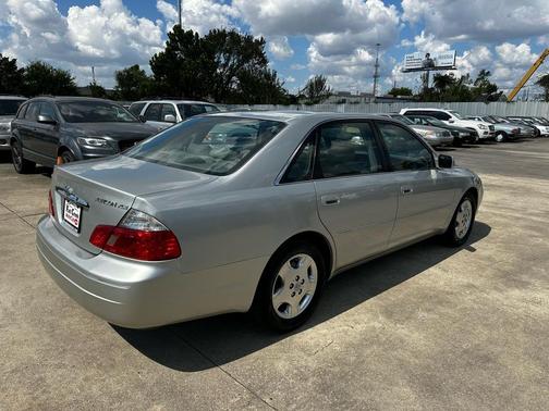 2003 Toyota Avalon XLS