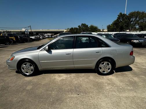 2003 Toyota Avalon XLS