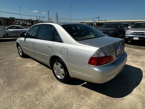 2003 Toyota Avalon XLS