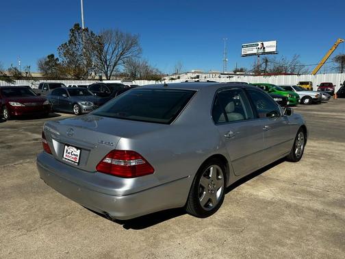 2005 Lexus LS 430 Base