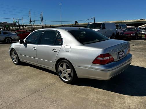 2005 Lexus LS 430 Base