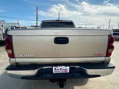 2004 GMC Sierra 2500 SLE Crew Cab