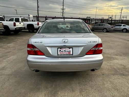 2004 Lexus LS 430 Base