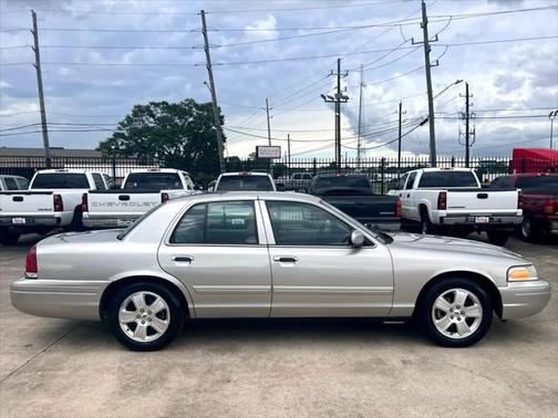 2011 Ford Crown Victoria LX