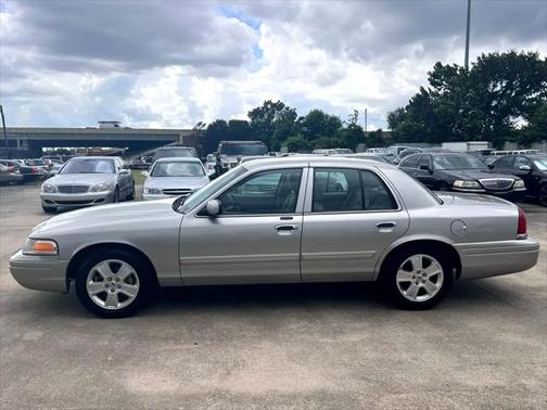 2011 Ford Crown Victoria LX