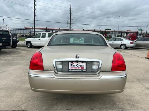 Tan 2011 Lincoln Town Car Signature