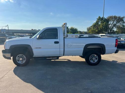 2005 Chevrolet Silverado 2500 Work Truck