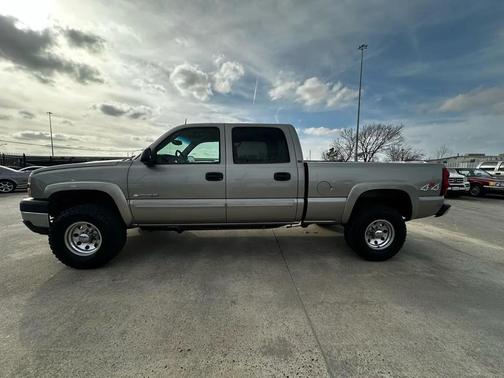 2003 Chevrolet Silverado 2500 LT H/D Crew Cab
