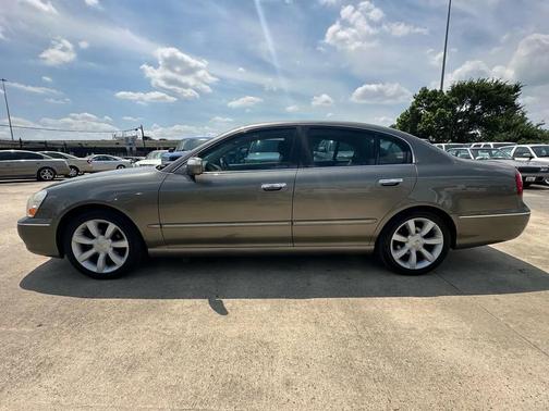 Gray 2005 INFINITI Q45 Luxury