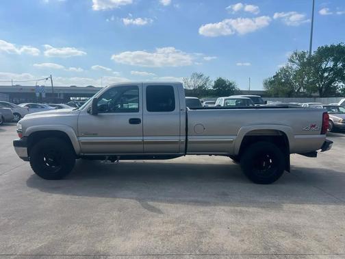 2002 Chevrolet Silverado 2500 LS H/D Extended Cab