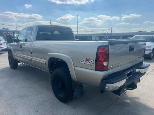 2002 Chevrolet Silverado 2500 LS H/D Extended Cab