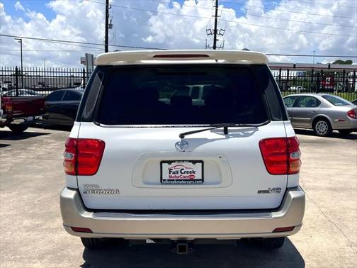 2002 Toyota Sequoia SR5
