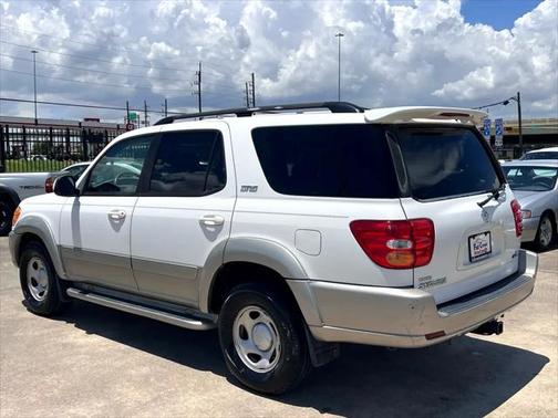 2002 Toyota Sequoia SR5