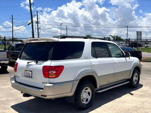 2002 Toyota Sequoia SR5