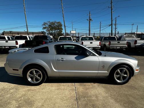 2006 Ford Mustang Premium