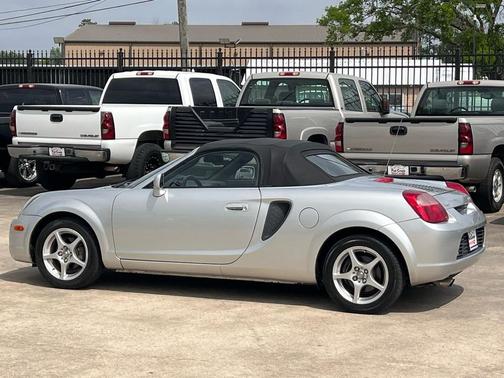 Liquid Silver Metallic 2002 Toyota MR2 Convertible