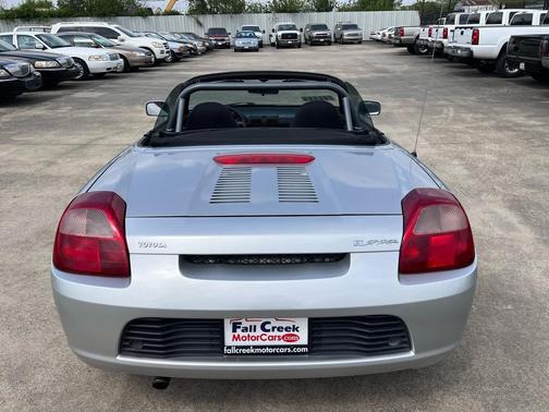 Liquid Silver Metallic 2002 Toyota MR2 Convertible
