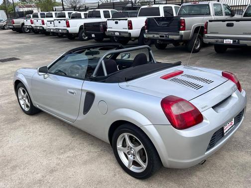 Liquid Silver Metallic 2002 Toyota MR2 Convertible