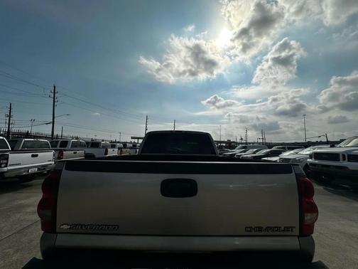 2003 Chevrolet Silverado 2500 LS H/D Extended Cab