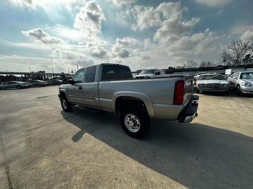 2003 Chevrolet Silverado 2500 LS H/D Extended Cab